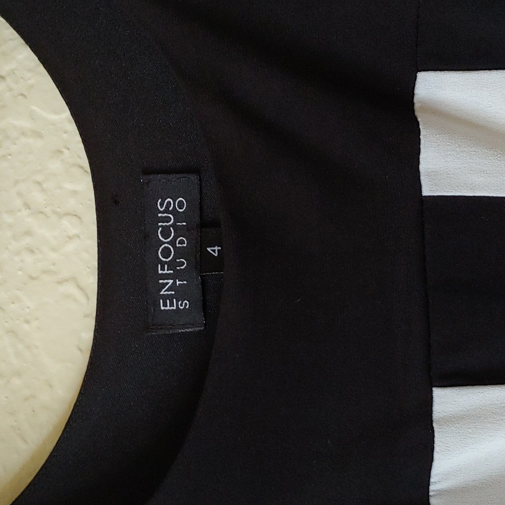 Dress - Picture 3 of 4